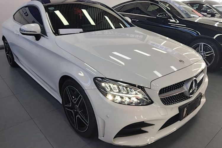 Used Mercedes-Benz C-Class 2020 C 260 Coupe Front Right 45 Deg