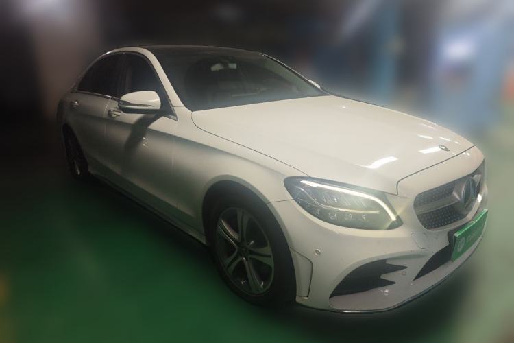 Used Mercedes-Benz C-Class 2020 Restyled C 260 L Sport Edition Front Right 45 Deg