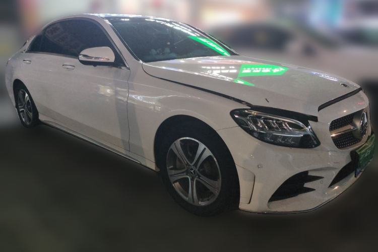 Used Mercedes-Benz C-Class 2020 Restyled C 260 L Sport Edition Front Right 45 Deg