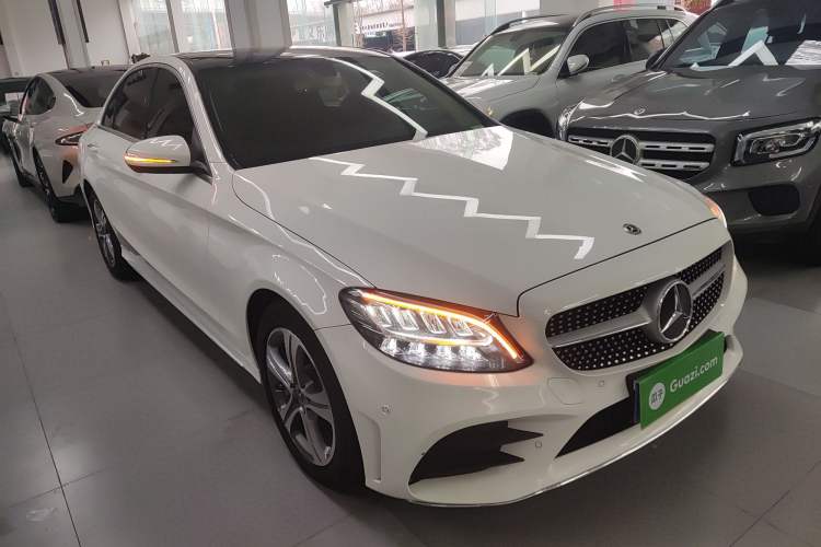Used Mercedes-Benz C-Class 2020 Restyled C 260 L Sport Edition Front Right 45 Deg