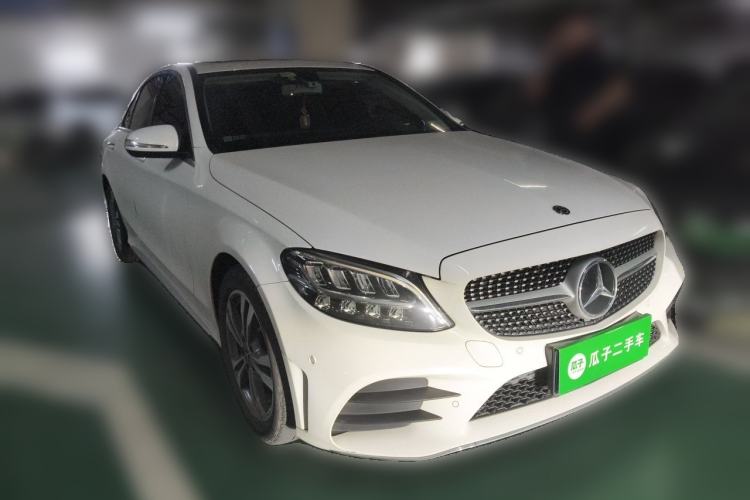 Used Mercedes-Benz C-Class 2020 C 200 L Fashion Edition Sport Version Front Right 45 Deg