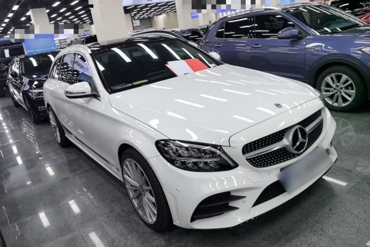 Used Mercedes-Benz C-Class 2020 C 260 Estate Front Right 45 Deg