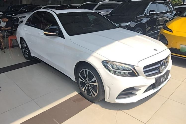 Used Mercedes-Benz C-Class 2020 C 260 Sport Edition Front Right 45 Deg