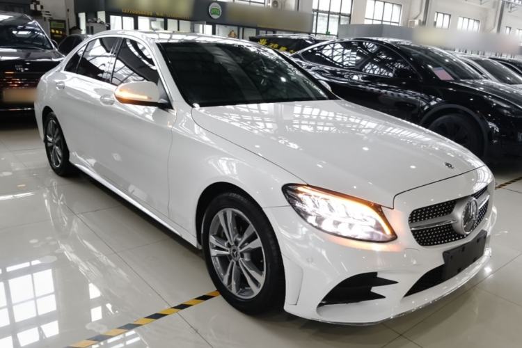 Used Mercedes-Benz C-Class 2020 Restyled C 200 L Fashion Edition Sport Version Front Right 45 Deg