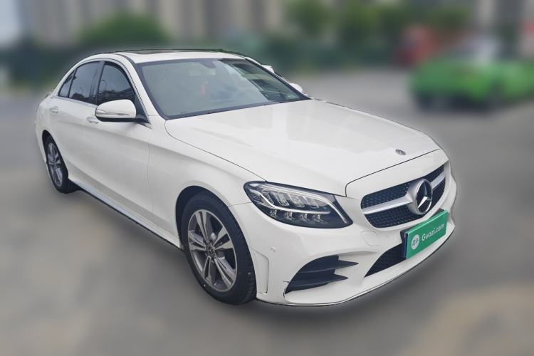Used Mercedes-Benz C-Class 2020 Restyled C 200 L Fashion Edition Sport Version Front Right 45 Deg