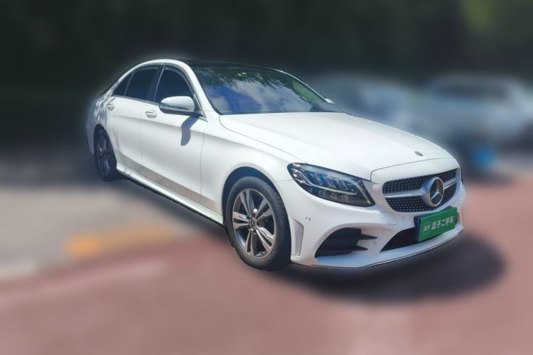 Used Mercedes-Benz C-Class 2020 Restyled C 200 L Fashion Edition Sport Version Front Right 45 Deg