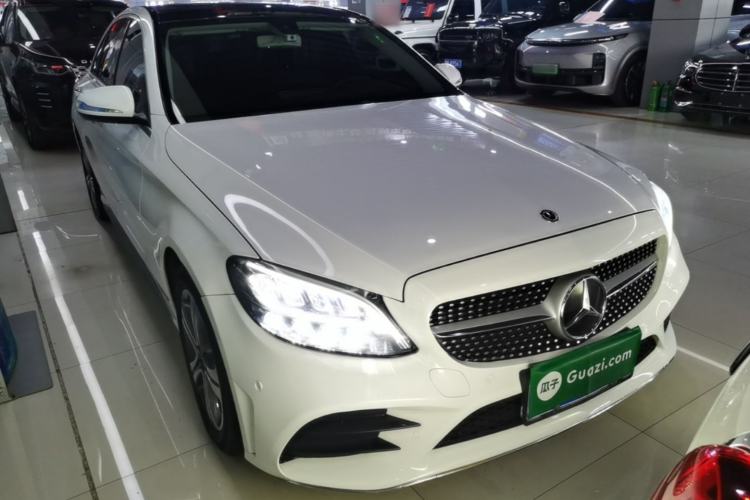 Used Mercedes-Benz C-Class 2020 Restyled C 260 L Sport Edition Front Right 45 Deg