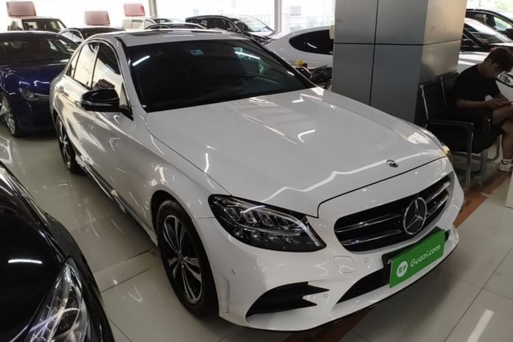 Used Mercedes-Benz C-Class 2020 C 260 Sport Edition Front Right 45 Deg