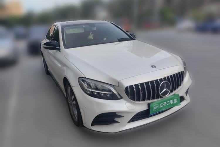 Used Mercedes-Benz C-Class 2020 C 200 L Fashion Edition Sport Version Front Right 45 Deg
