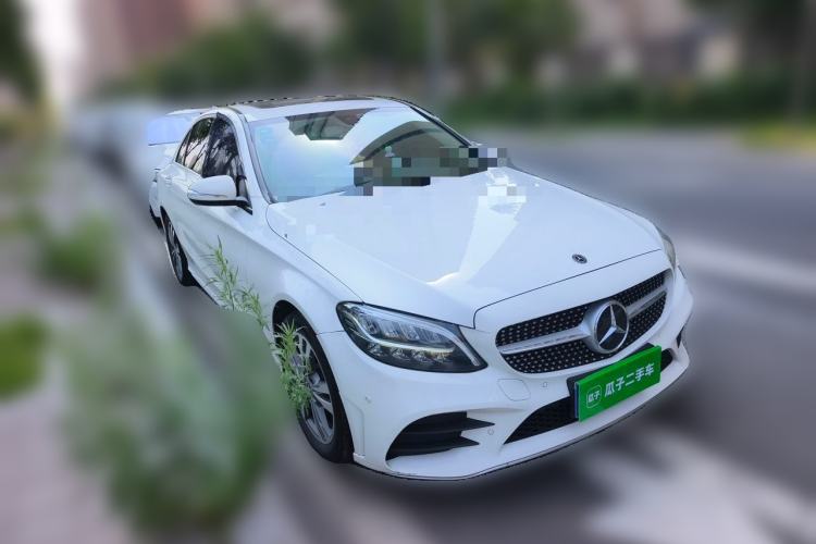 Used Mercedes-Benz C-Class 2020 Updated C 200 L Fashion Edition Front Right 45 Deg