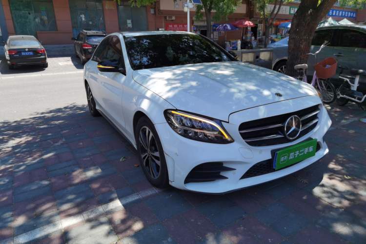 Used Mercedes-Benz C-Class 2020 C 260 Sport Edition Front Right 45 Deg