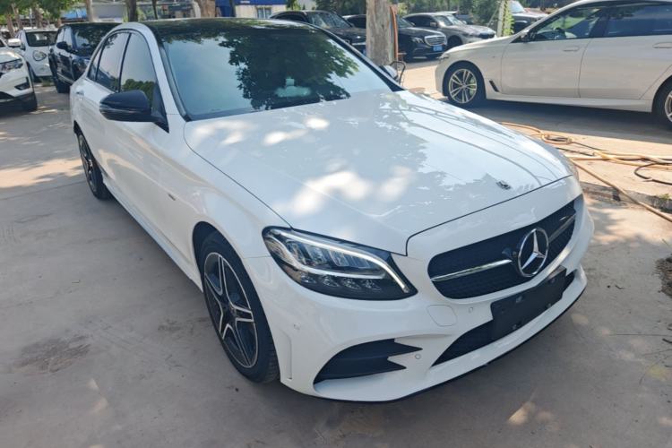 Used Mercedes-Benz C-Class 2020 Restyled C 260 L Sport Edition Front Right 45 Deg
