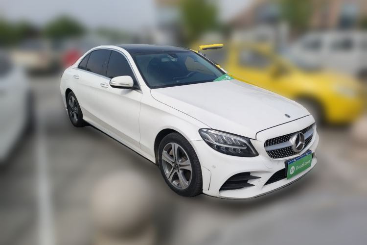 Used Mercedes-Benz C-Class 2020 C 260 L Sport Edition Front Right 45 Deg