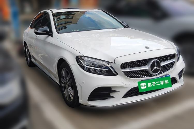 Used Mercedes-Benz C-Class 2020 Updated C 200 L Fashion Edition Front Right 45 Deg