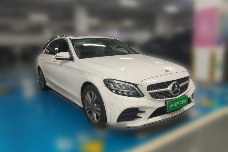 Used Mercedes-Benz C-Class 2020 C 200 L Fashion Edition Sport Version Front Right 45 Deg