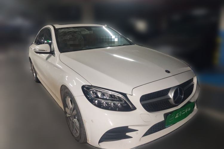 Used Mercedes-Benz C-Class 2020 Restyled C 200 L Fashion Edition Sport Version Front Right 45 Deg