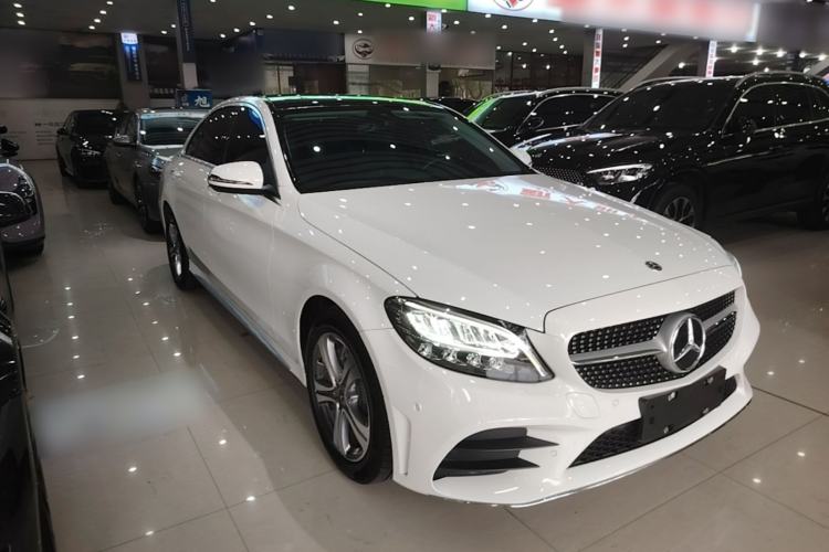 Used Mercedes-Benz C-Class 2020 Restyled C 260 L Sport Edition Front Right 45 Deg
