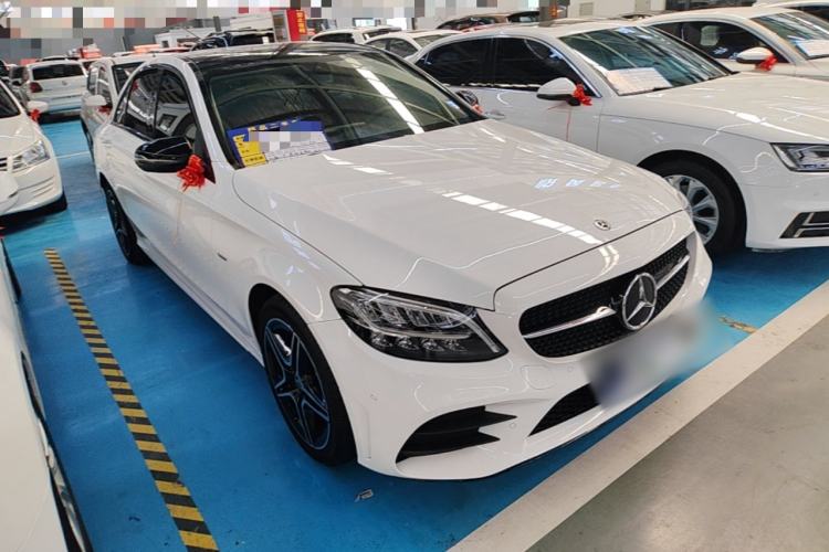 Used Mercedes-Benz C-Class 2020 Restyled C 260 L Sport Edition Front Right 45 Deg