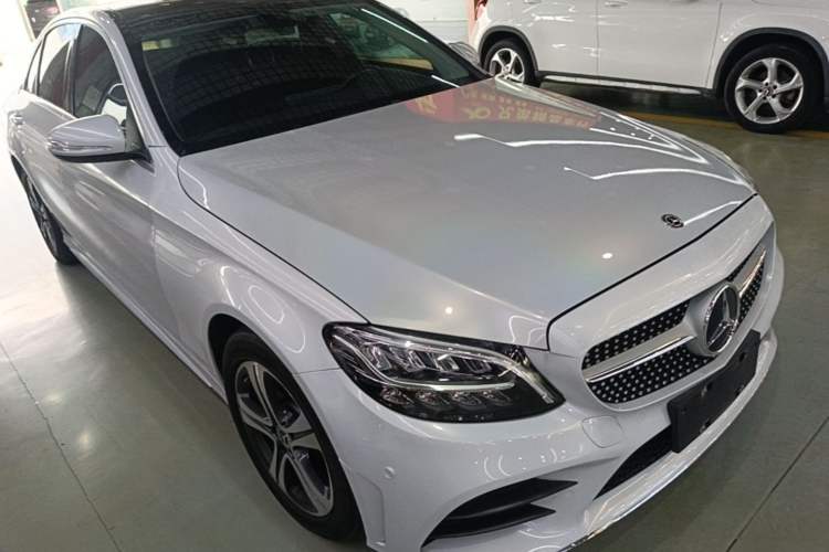 Used Mercedes-Benz C-Class 2020 C 260 L Sport Edition Front Right 45 Deg