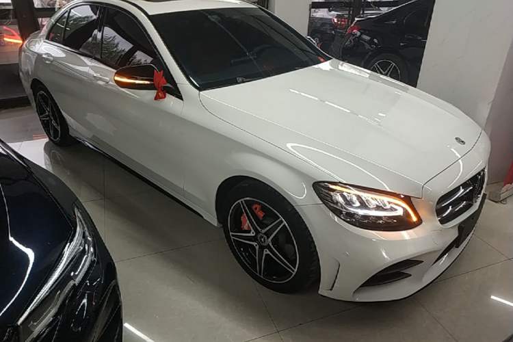 Used Mercedes-Benz C-Class 2020 Restyled C 260 Sport Edition Front Right 45 Deg