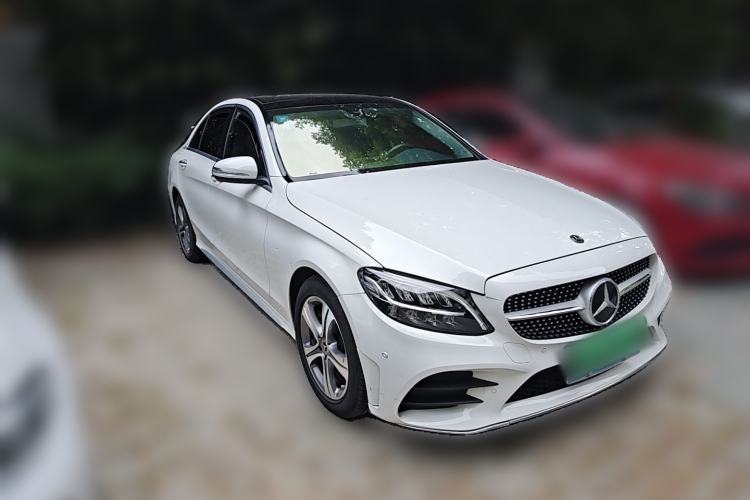 Used Mercedes-Benz C-Class 2020 Restyled C 260 L Sport Edition Front Right 45 Deg