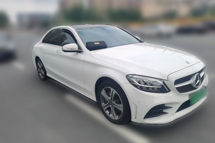 Used Mercedes-Benz C-Class 2020 Restyled C 260 L Sport Edition Front Right 45 Deg