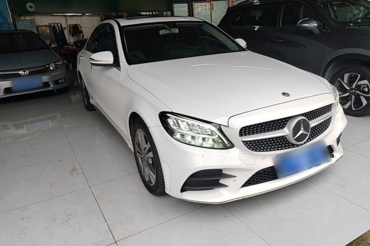 Used Mercedes-Benz C-Class 2020 Restyled C 200 L Fashion Edition Sport Version Front Right 45 Deg