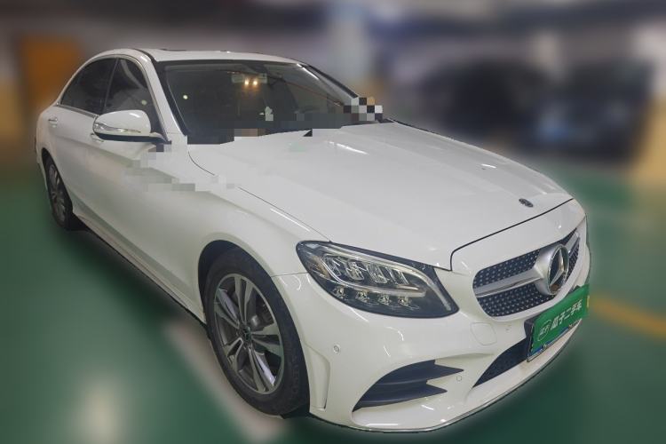 Used Mercedes-Benz C-Class 2020 Restyled C 200 L Fashion Edition Sport Version Front Right 45 Deg