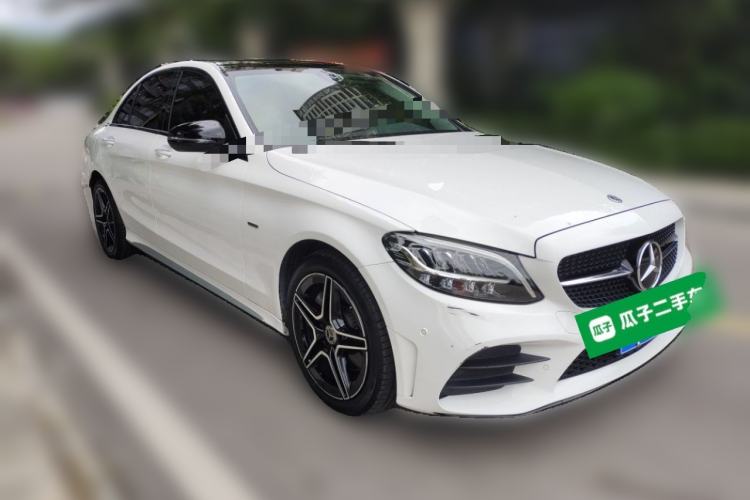 Used Mercedes-Benz C-Class 2020 Restyled C 260 L Sport Edition Front Right 45 Deg