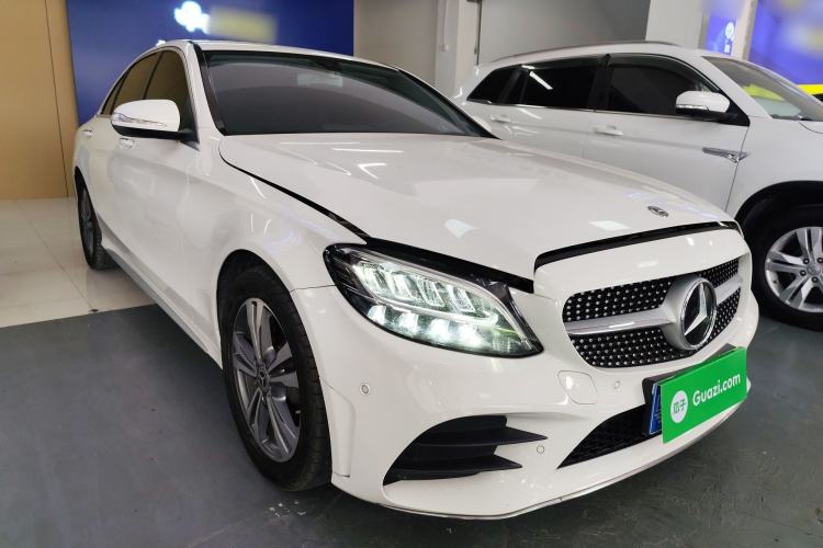 Used Mercedes-Benz C-Class 2020 Restyled C 200 L Fashion Edition Sport Version Front Right 45 Deg
