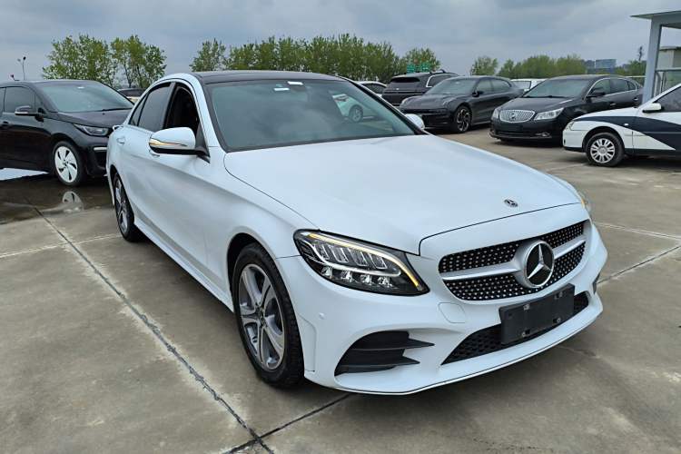 Used Mercedes-Benz C-Class 2020 C 260 L Sport Edition Front Right 45 Deg