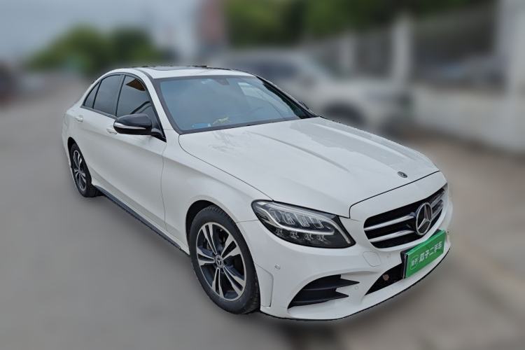 Used Mercedes-Benz C-Class 2020 C 260 Sport Edition Front Right 45 Deg