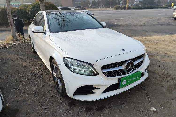 Used Mercedes-Benz C-Class 2020 C 260 L Sport Edition Front Right 45 Deg
