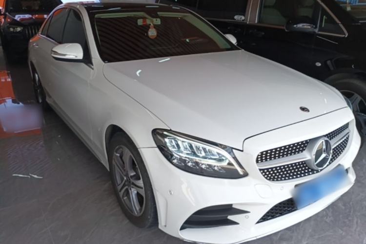 Used Mercedes-Benz C-Class 2020 Restyled C 260 L Sport Edition Front Right 45 Deg