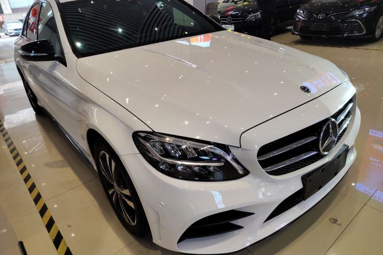 Used Mercedes-Benz C-Class 2020 C 260 Sport Edition Front Right 45 Deg
