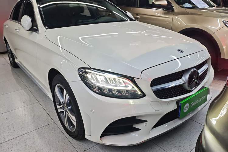 Used Mercedes-Benz C-Class 2020 C 260 L Sport Edition Front Right 45 Deg