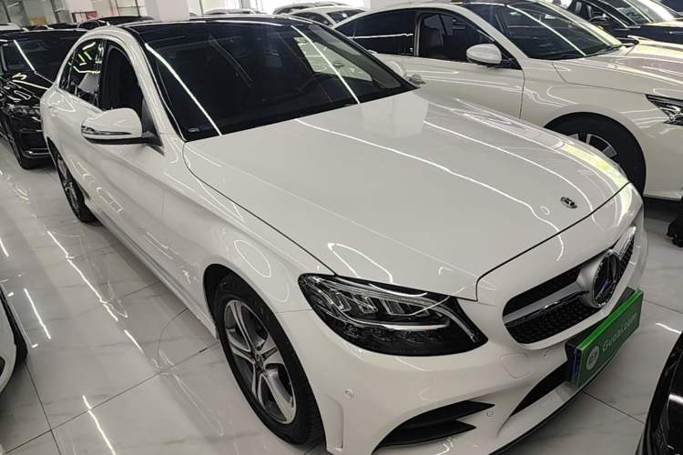 Used Mercedes-Benz C-Class 2020 Restyled C 260 L Sport Edition Front Right 45 Deg
