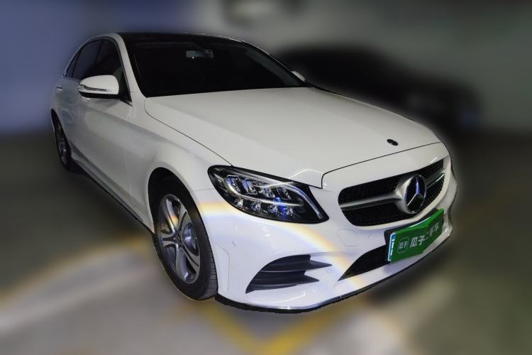 Used Mercedes-Benz C-Class 2020 Restyled C 260 L Sport Edition Front Right 45 Deg