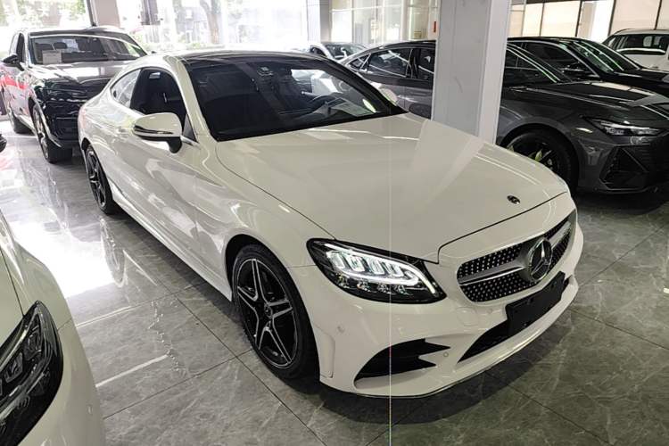 Used Mercedes-Benz C-Class 2020 C 260 Coupe Front Right 45 Deg