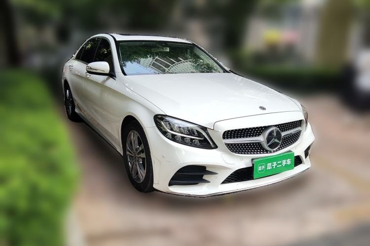 Used Mercedes-Benz C-Class 2020 C 200 L Fashion Edition Sport Version Front Right 45 Deg