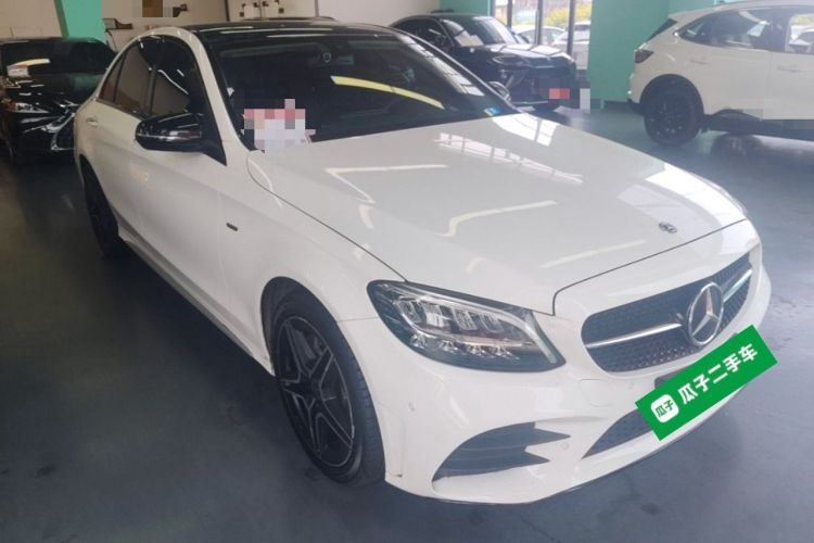 Used Mercedes-Benz C-Class 2020 Restyled C 260 L Sport Edition Front Right 45 Deg