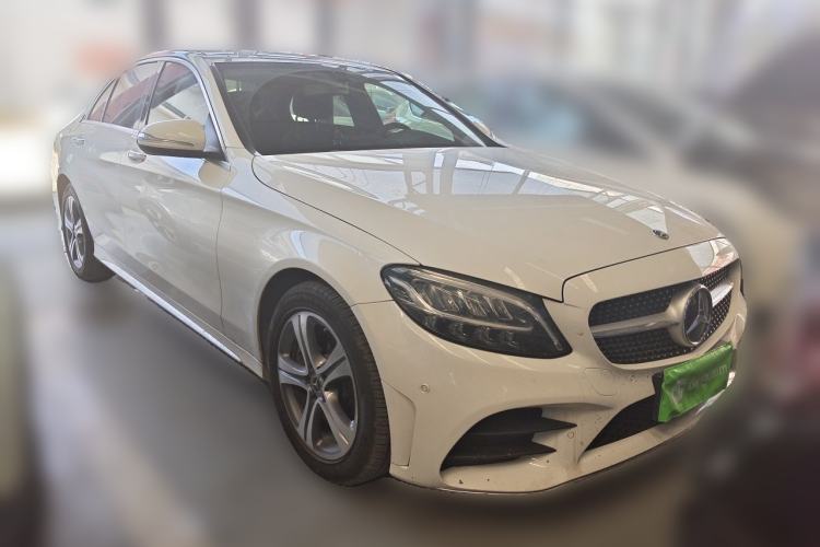 Used Mercedes-Benz C-Class 2020 Restyled C 260 L Sport Edition Front Right 45 Deg