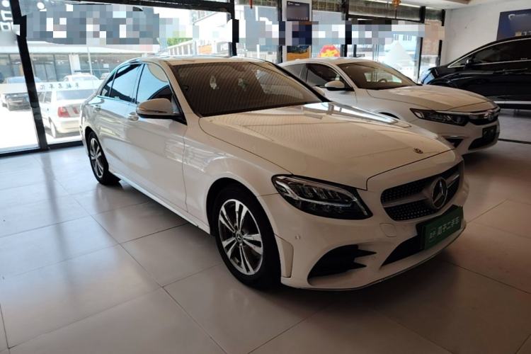 Used Mercedes-Benz C-Class 2020 Restyled C 200 L Fashion Edition Sport Version Front Right 45 Deg