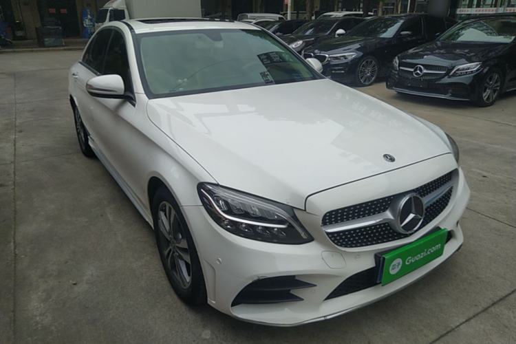 Used Mercedes-Benz C-Class 2020 Restyled C 200 L Fashion Edition Sport Version Front Right 45 Deg