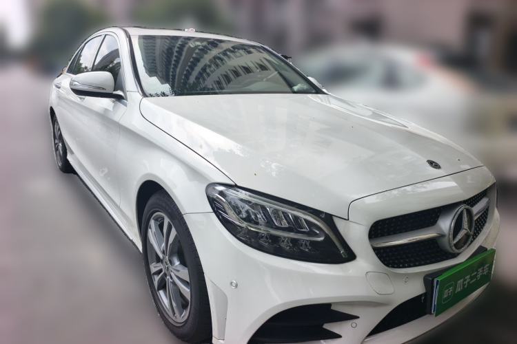 Used Mercedes-Benz C-Class 2020 Restyled C 200 L Fashion Edition Sport Version Front Right 45 Deg