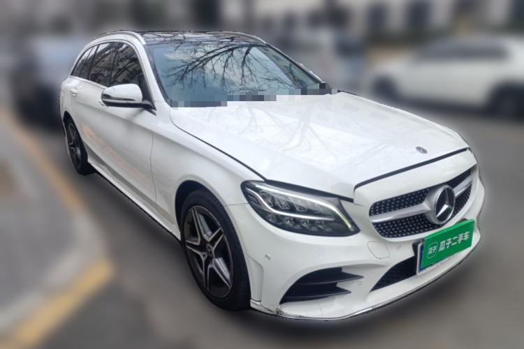 Used Mercedes-Benz C-Class 2020 C 260 Estate Front Right 45 Deg