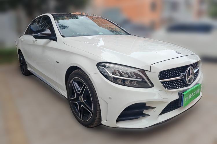 Used Mercedes-Benz C-Class 2020 Restyled C 260 L Sport Edition Front Right 45 Deg