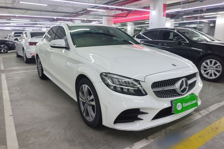 Used Mercedes-Benz C-Class 2020 Restyled C 200 L Fashion Edition Sport Version Front Right 45 Deg