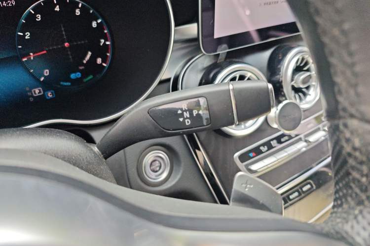 Used Mercedes-Benz C-Class 2020 C 260 L Sport Edition Gear Lever