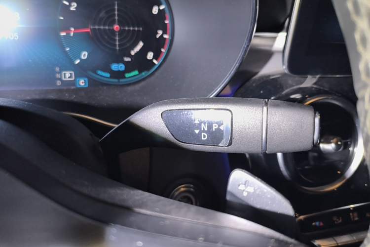 Used Mercedes-Benz C-Class 2020 Restyled C 260 Sport Edition Gear Lever